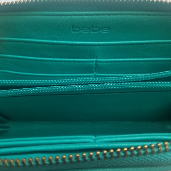 BEBE  WALLET - Picture 6 of 7